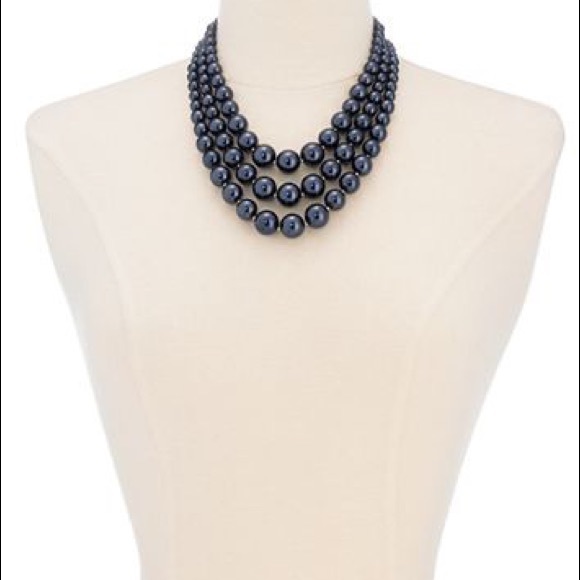 NWT Charter club triple faux pearl necklace. - Picture 4 of 4